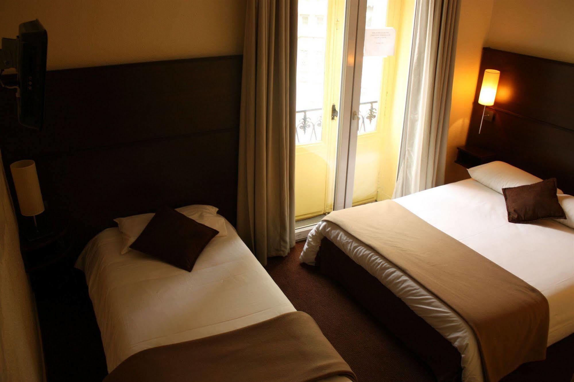 Hotel Des Ambassadeurs Тулуза Екстериор снимка